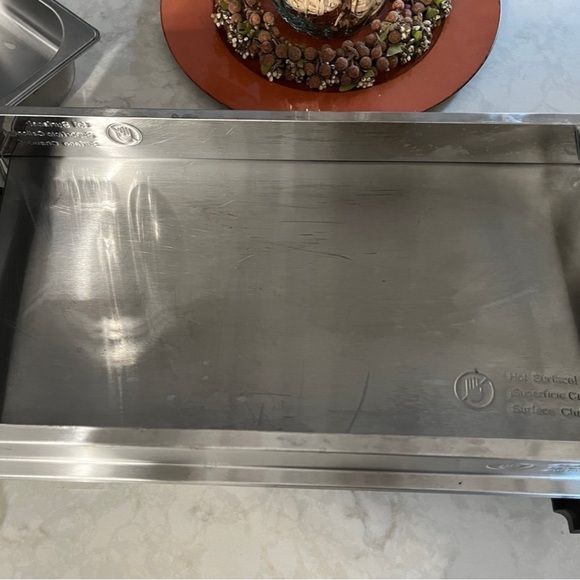 Buffet Server - Picture 12 of 12